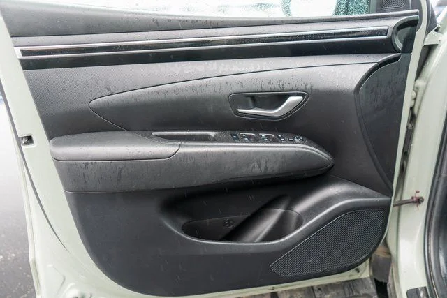 Used 2022 Green Hyundai SEL image 17