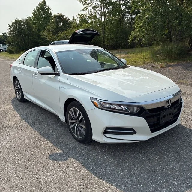 Used 2018 White Orchid Pearl Honda Base image 2