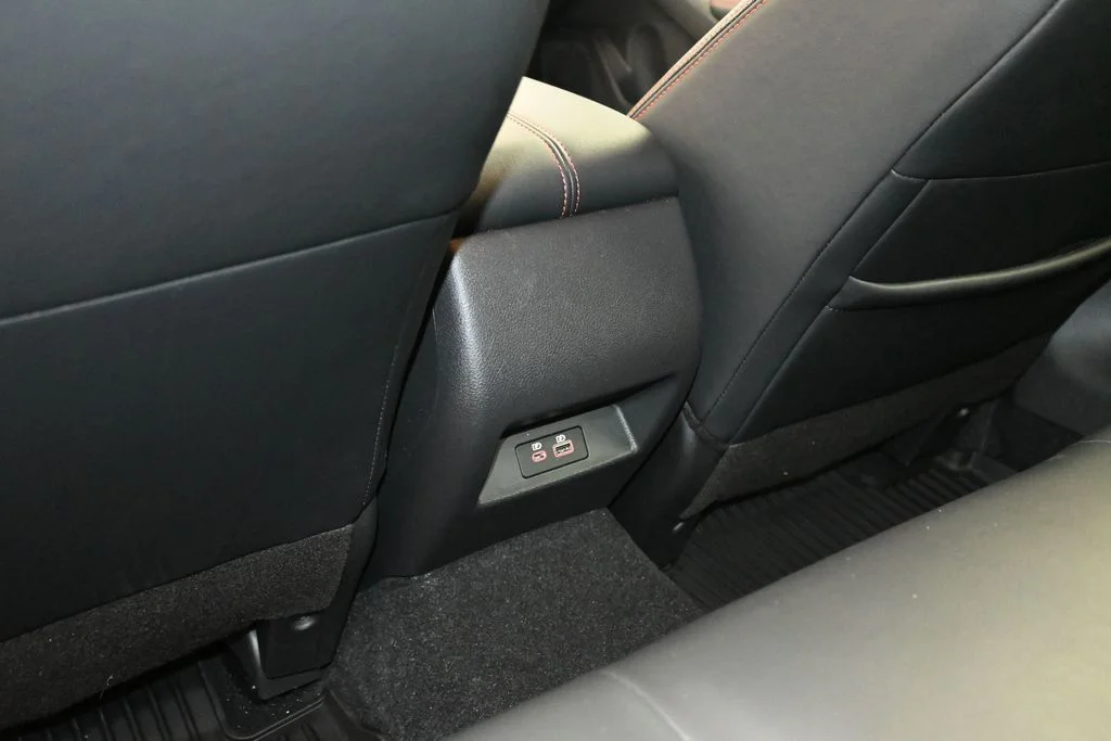 Used 2025 Black Nissan 2.5 SR image 17