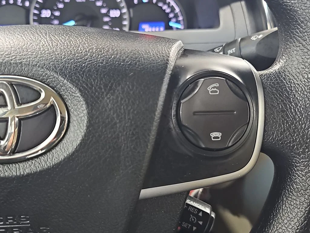 Used 2013 Beige Toyota LE image 20