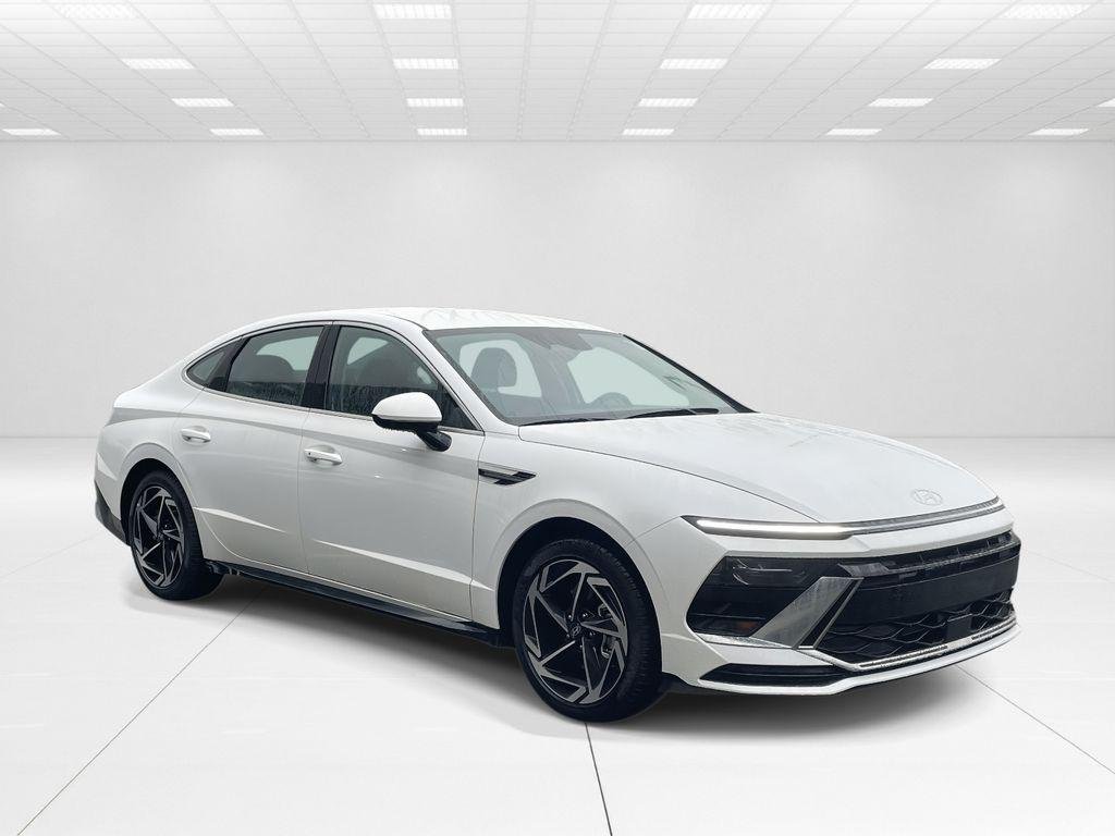 New 2026 White Hyundai SEL Sport image 1