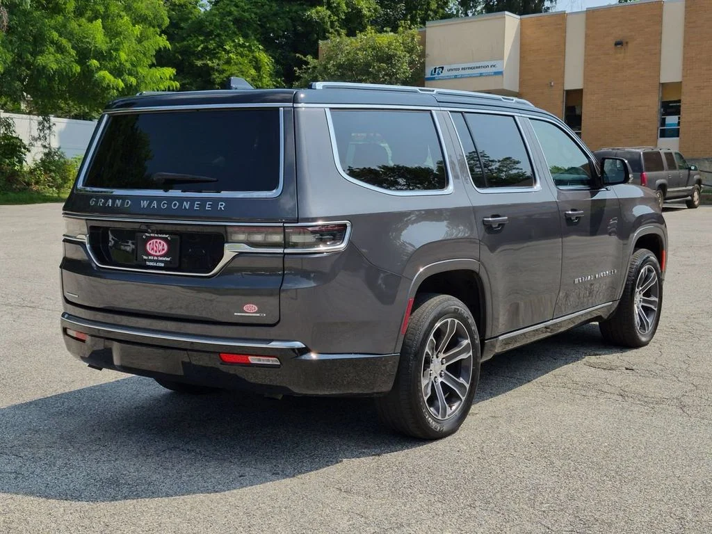 Used 2022 Gray Jeep Series I image 3