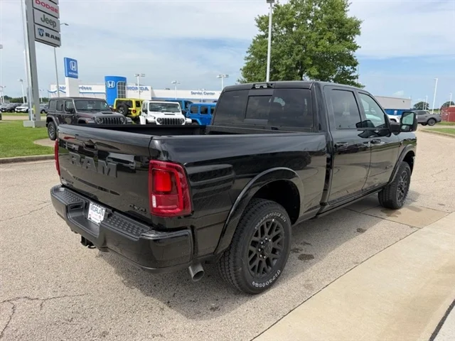 New 2026 Diamond Black Crystal Pearl-Coat Exterior Paint RAM Limited image 4