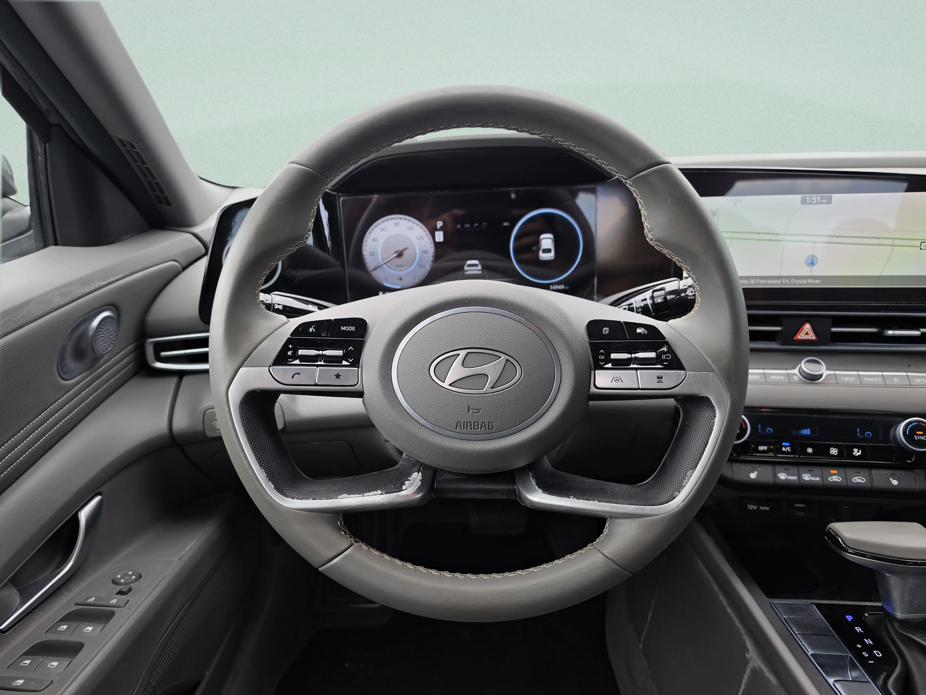 Used 2025 Amazon Gray Hyundai SEL Convenience image 17