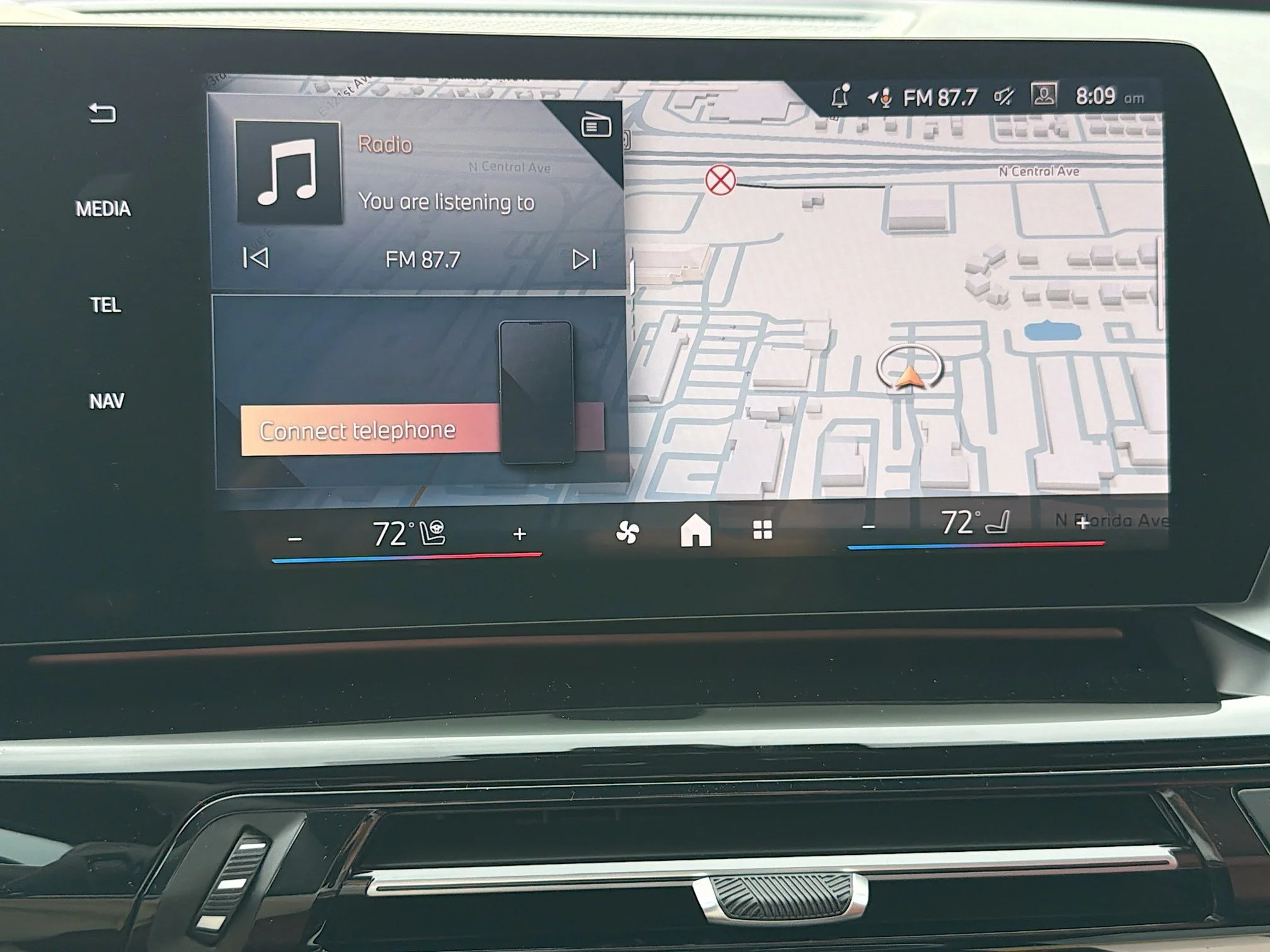 New 2026 Black Sapphire Metallic BMW xDrive28i image 32