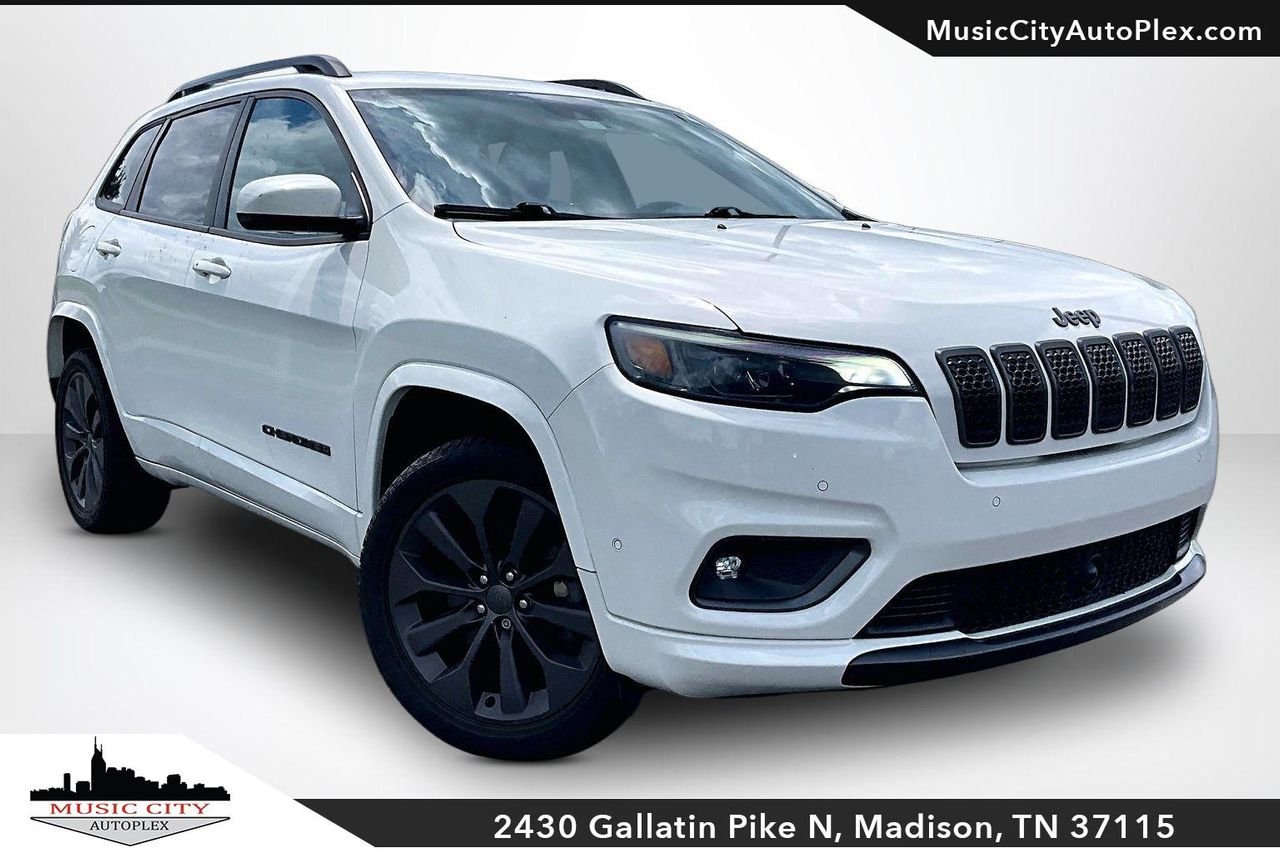 Used 2019 Pearl White Pearlcoat Jeep High Altitude FWD image 1