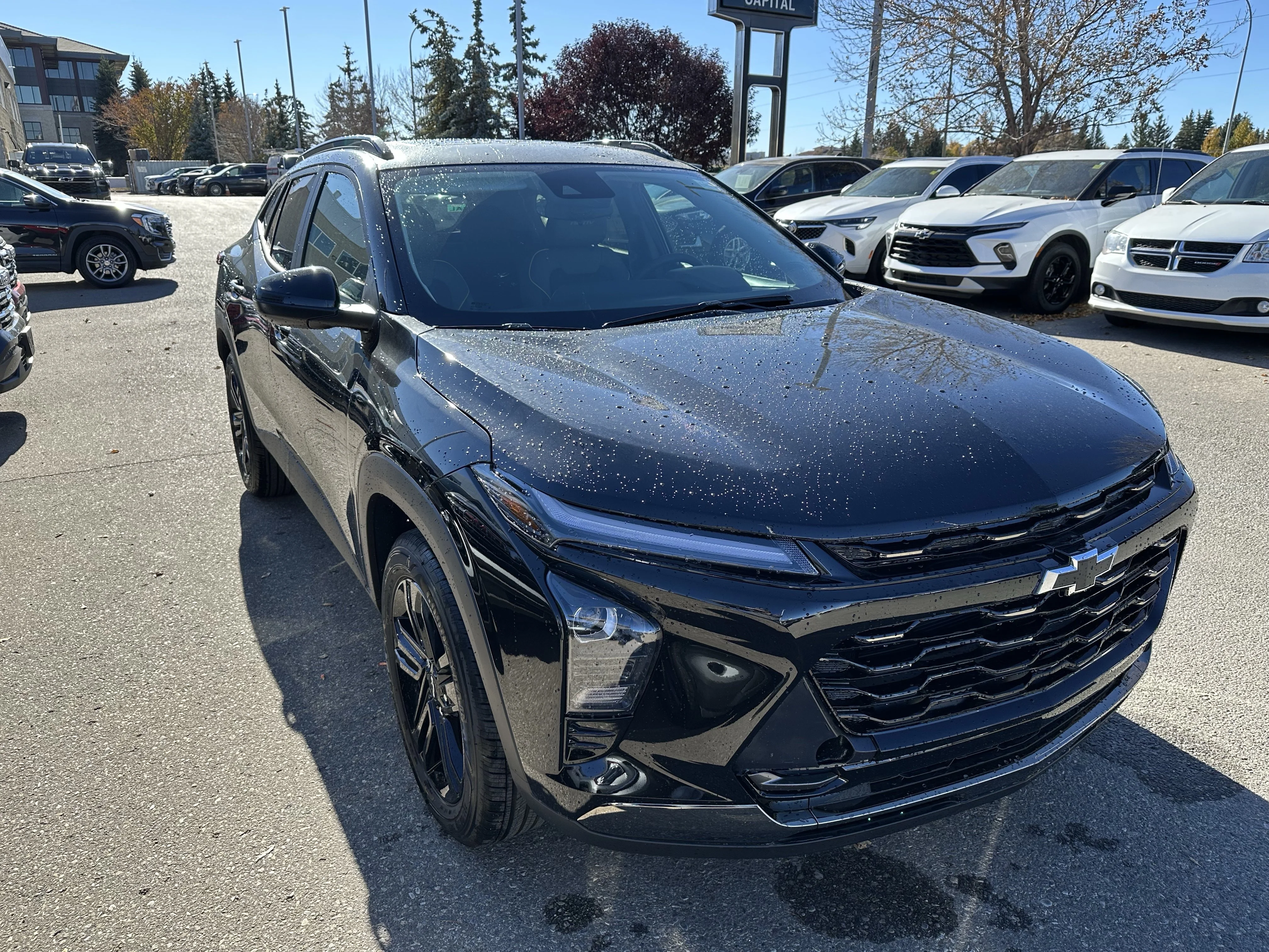 New 2026 Mosaic Black Metallic Chevrolet ACTIV image 8