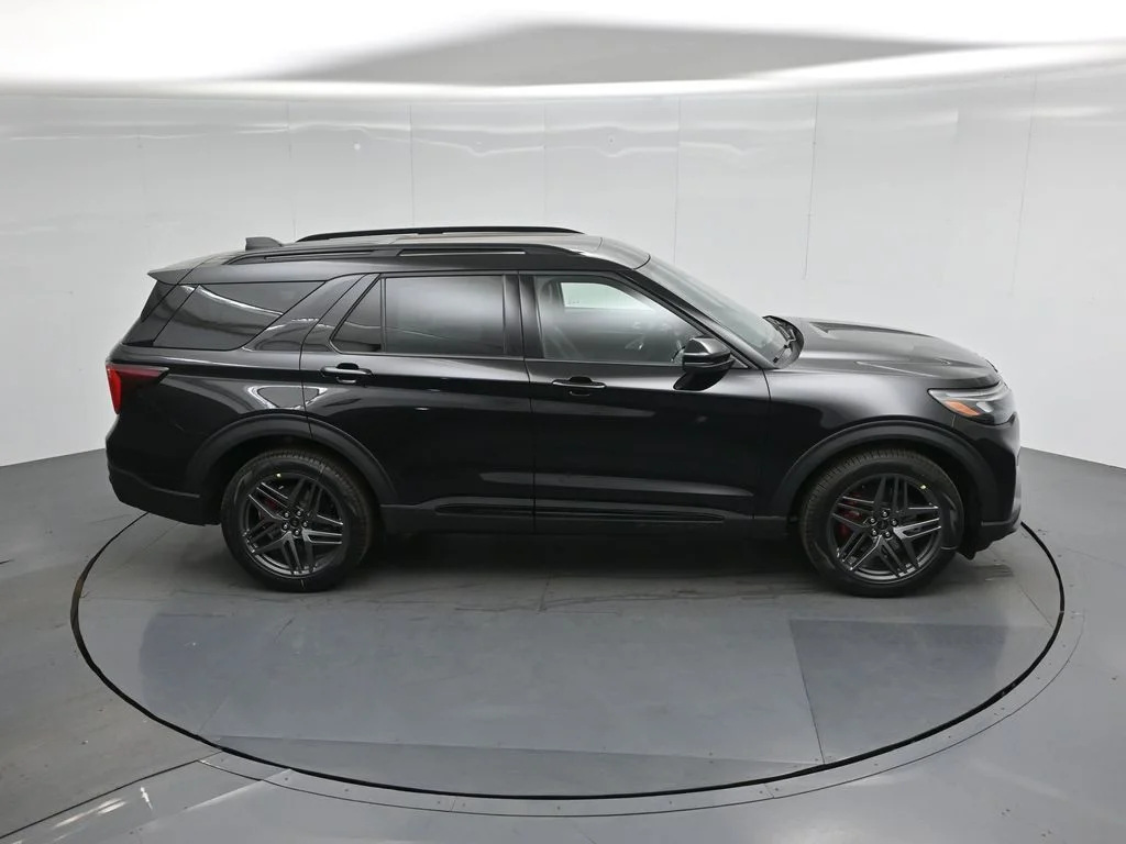 New 2026 Agate Black Metallic Ford ST image 42