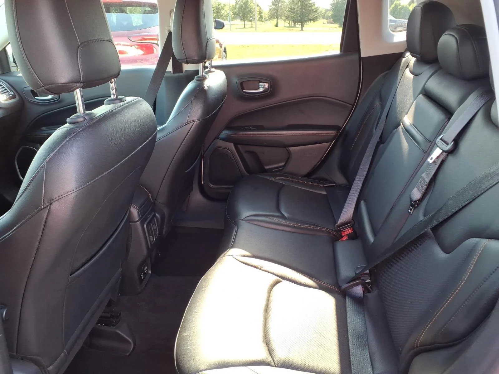 Used 2018 White Clearcoat Jeep Limited image 25