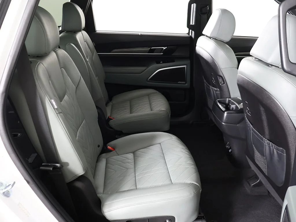 Used 2024 White Kia SX-Prestige X-Line image 41