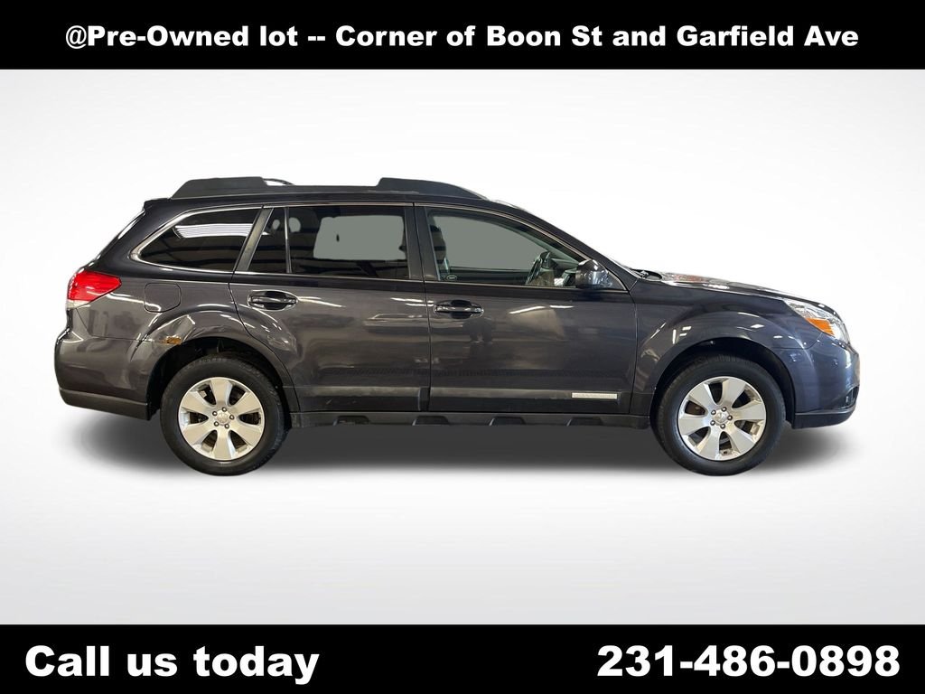 Used 2011 Gray Subaru 2.5i Premium image 6