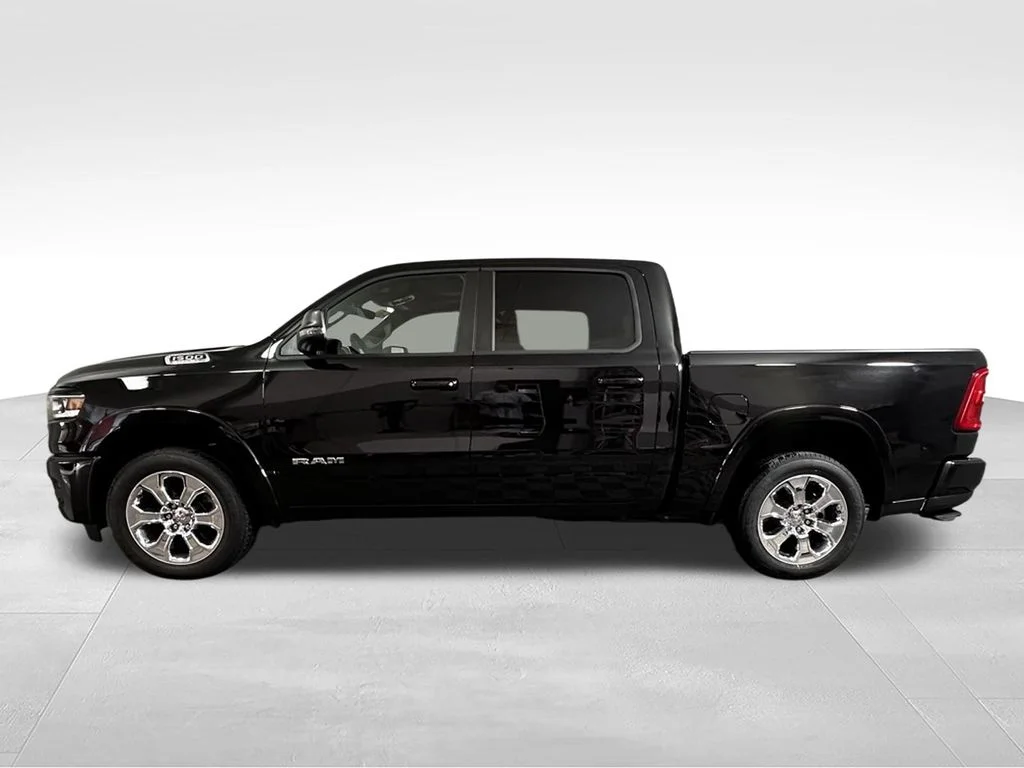 New 2026 Diamond Black Crystal Pearlcoat RAM Big Horn/Lone Star image 3