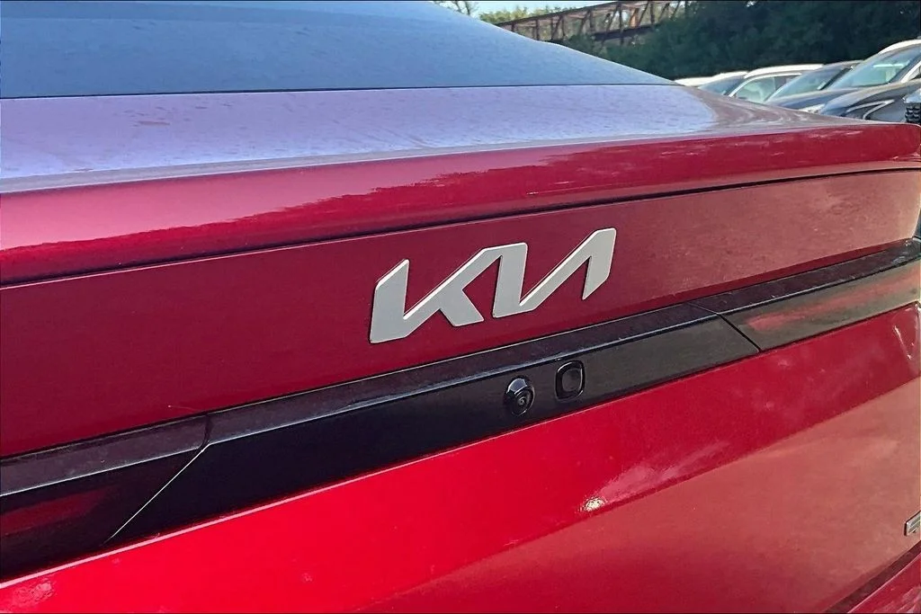 New 2026 Currant Red Kia GT-Line Turbo image 9