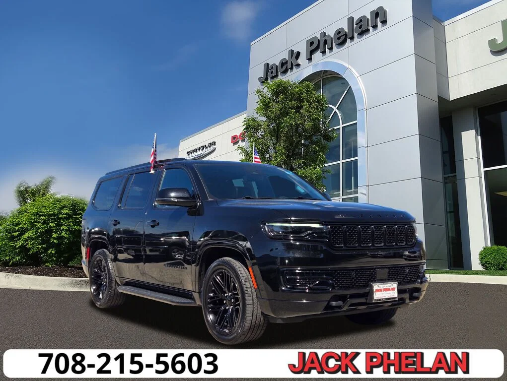 2023 Jeep Wagoneer Series II Carbide 4WD's photo