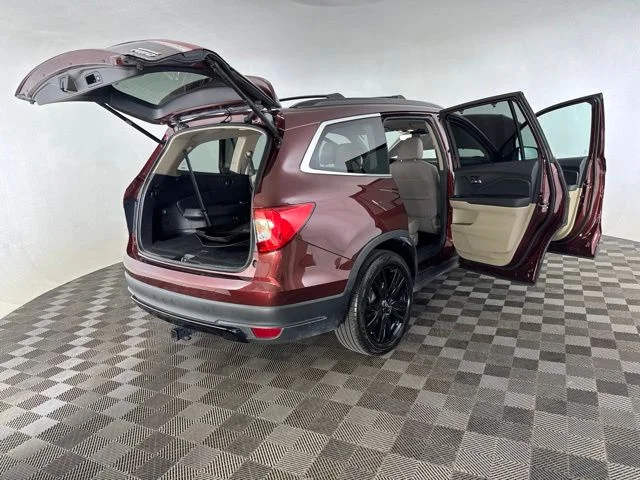 Used 2022 Red Honda Special Edition image 18