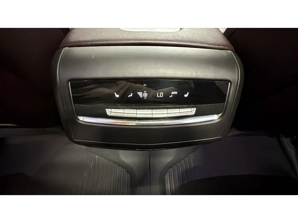 Used 2023 Argent Silver Metallic Cadillac Premium Luxury Platinum image 29