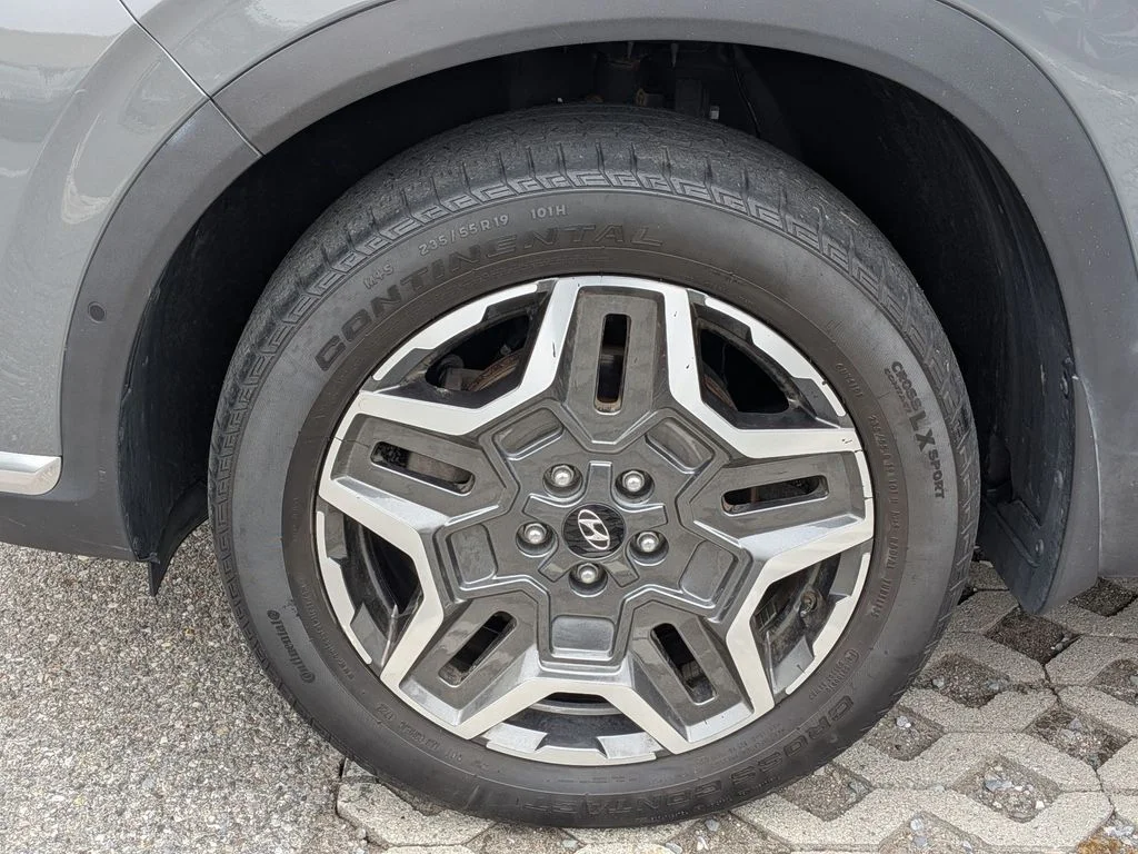 Used 2022 Gray Hyundai Limited image 10