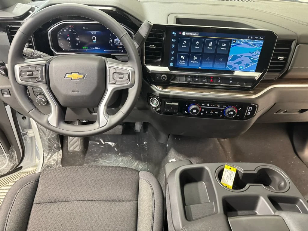 New 2026 Summit White Chevrolet LT image 10