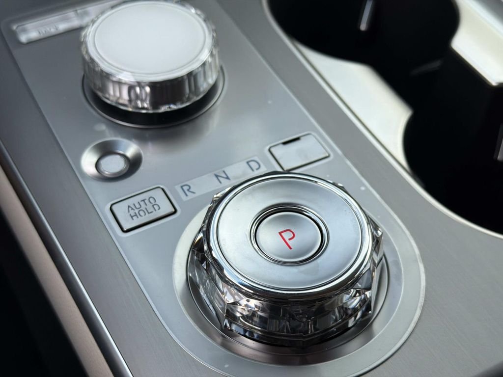 New 2026 White Genesis 2.5T Select image 28
