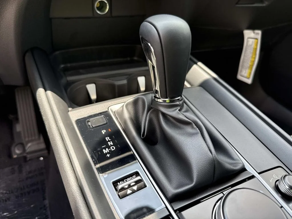 New 2026 Wind Chill Pearl Mazda 2.5 S Preferred AWD image 36