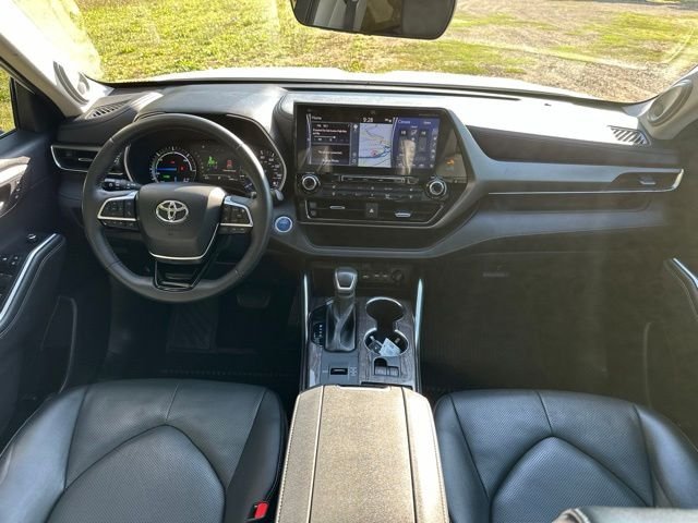 Used 2021 Blizzard Pearl Toyota Limited image 24