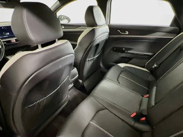 Used 2025 Snow White Pearl Kia GT-Line image 18
