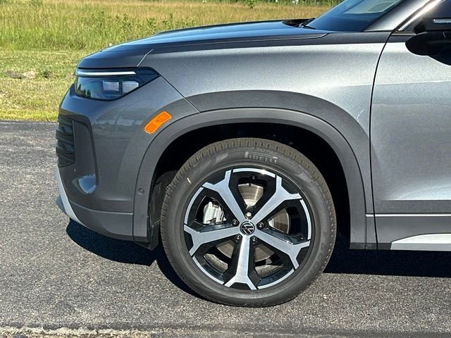 New 2026 Platinum Gray Metallic Volkswagen 2.0T SE image 6