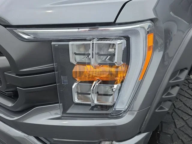 Used 2023 Gray Ford XLT image 31