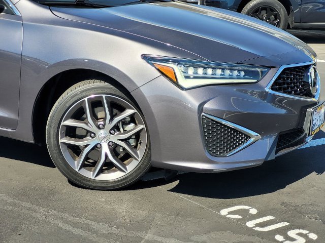 Used 2020  Acura Premium Package image 9