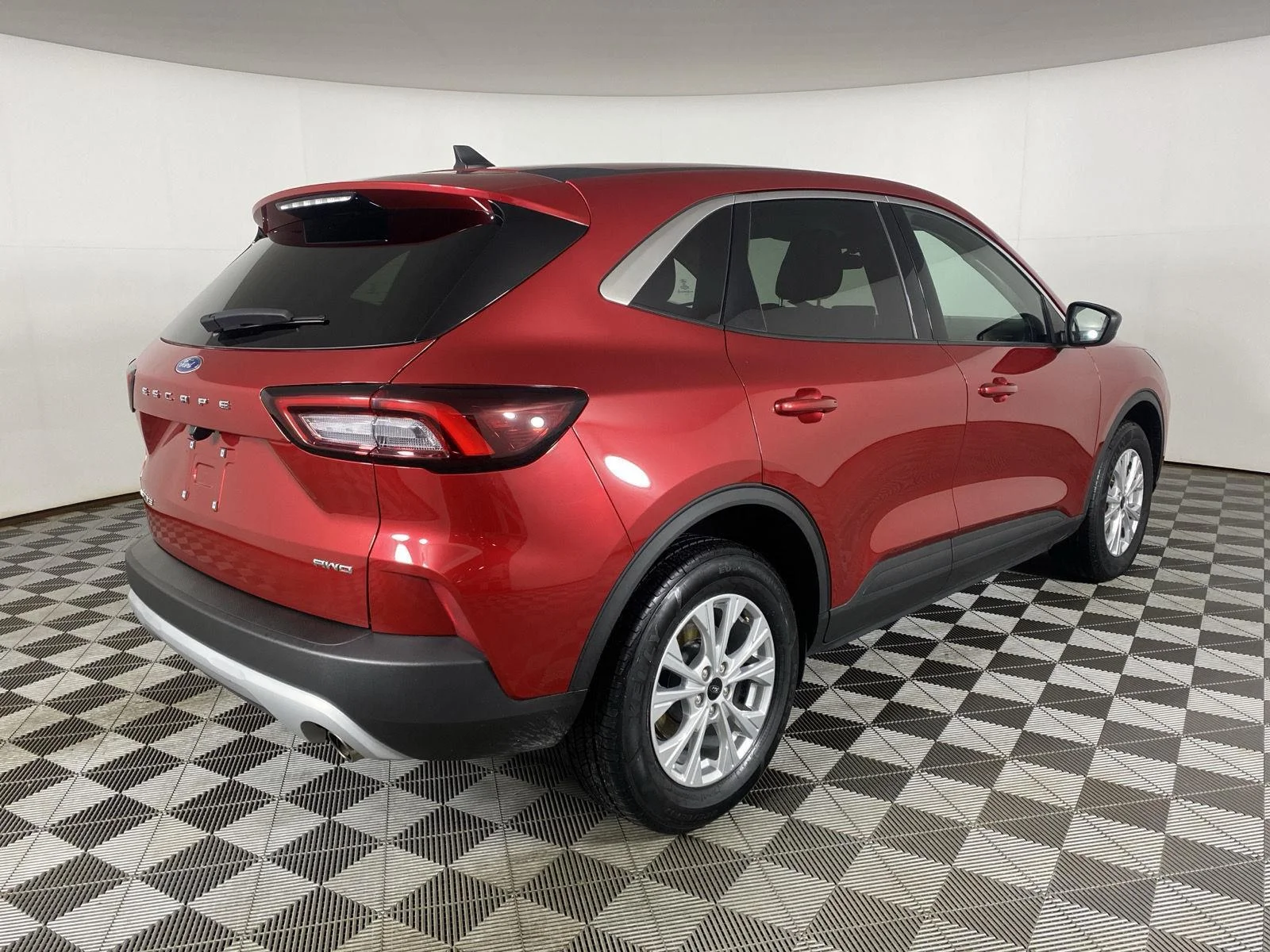 Used 2023 Rapid Red Metallic Tinted Clearcoat Ford Active image 10