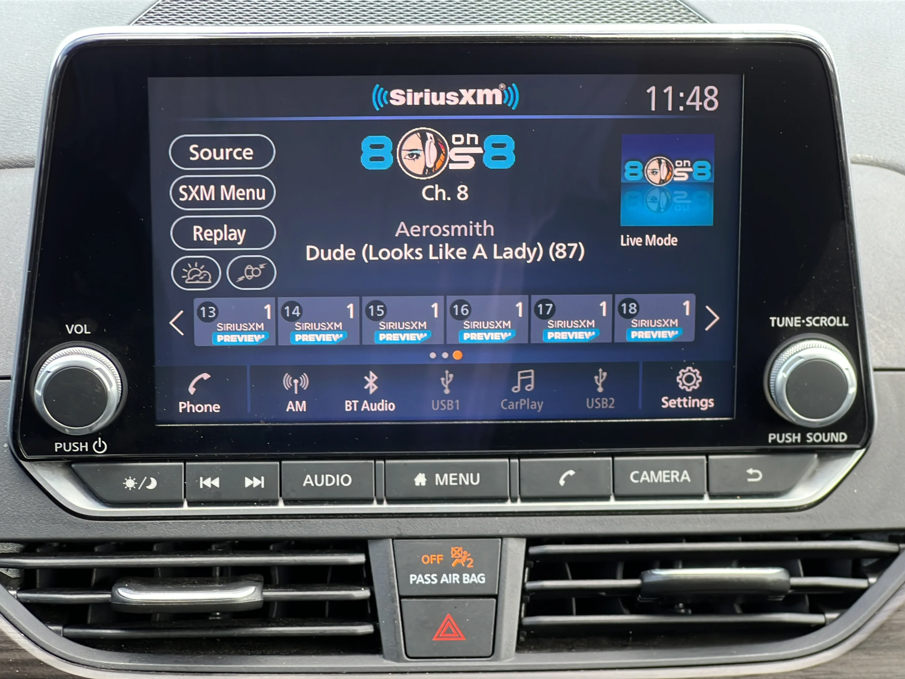 Used 2025 Super Black Nissan SV image 14