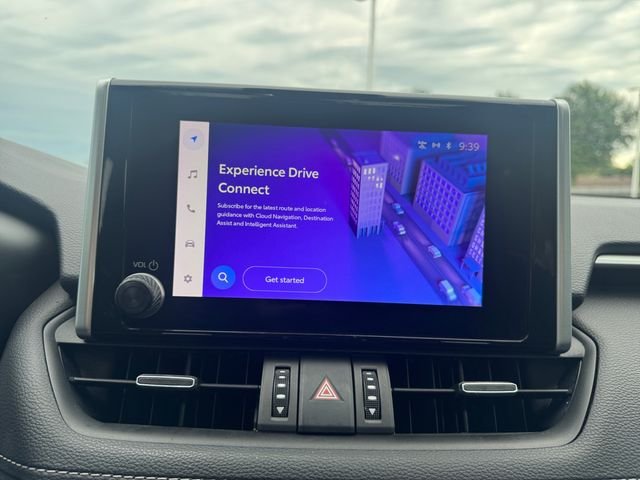 Certified Used 2023 Pearl Toyota XLE Premium image 21