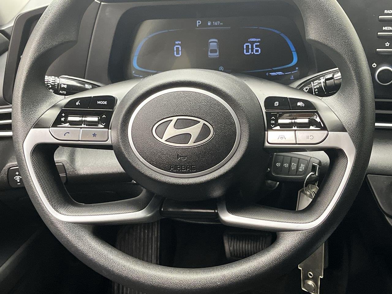Used 2025 Ultimate Red Hyundai SE image 12