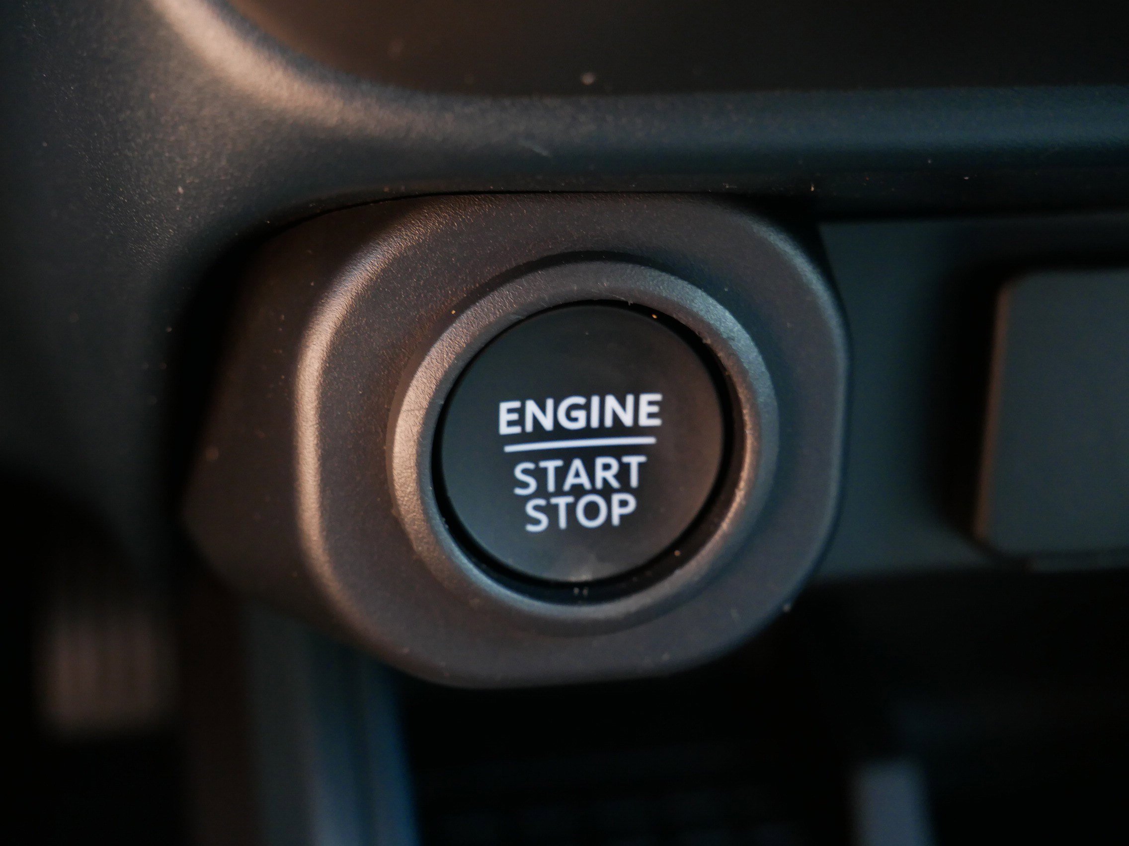 Used 2025 Gray Ford Lariat image 27