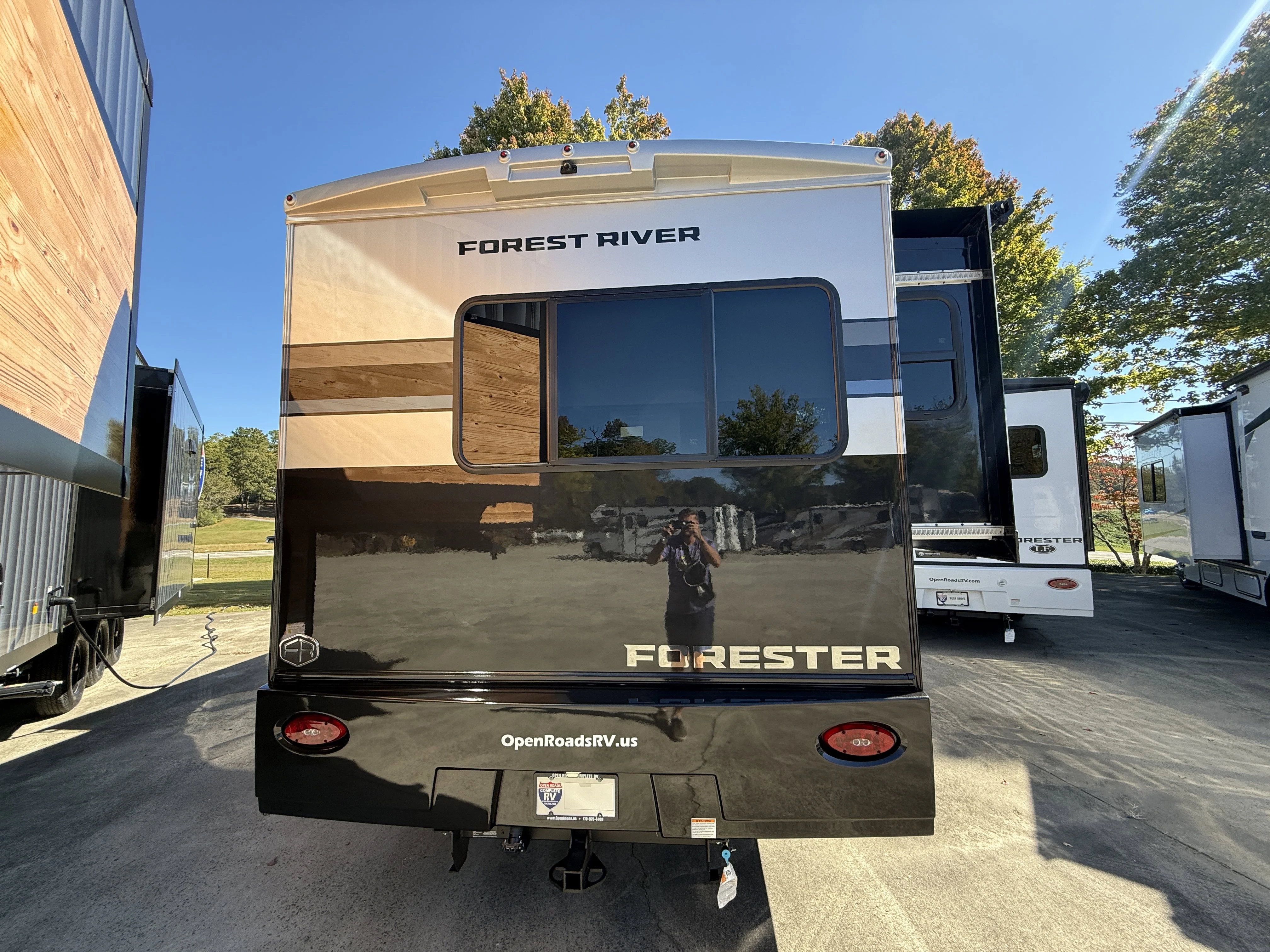 2026 Ford E-Series Cutaway Base - Photo 5