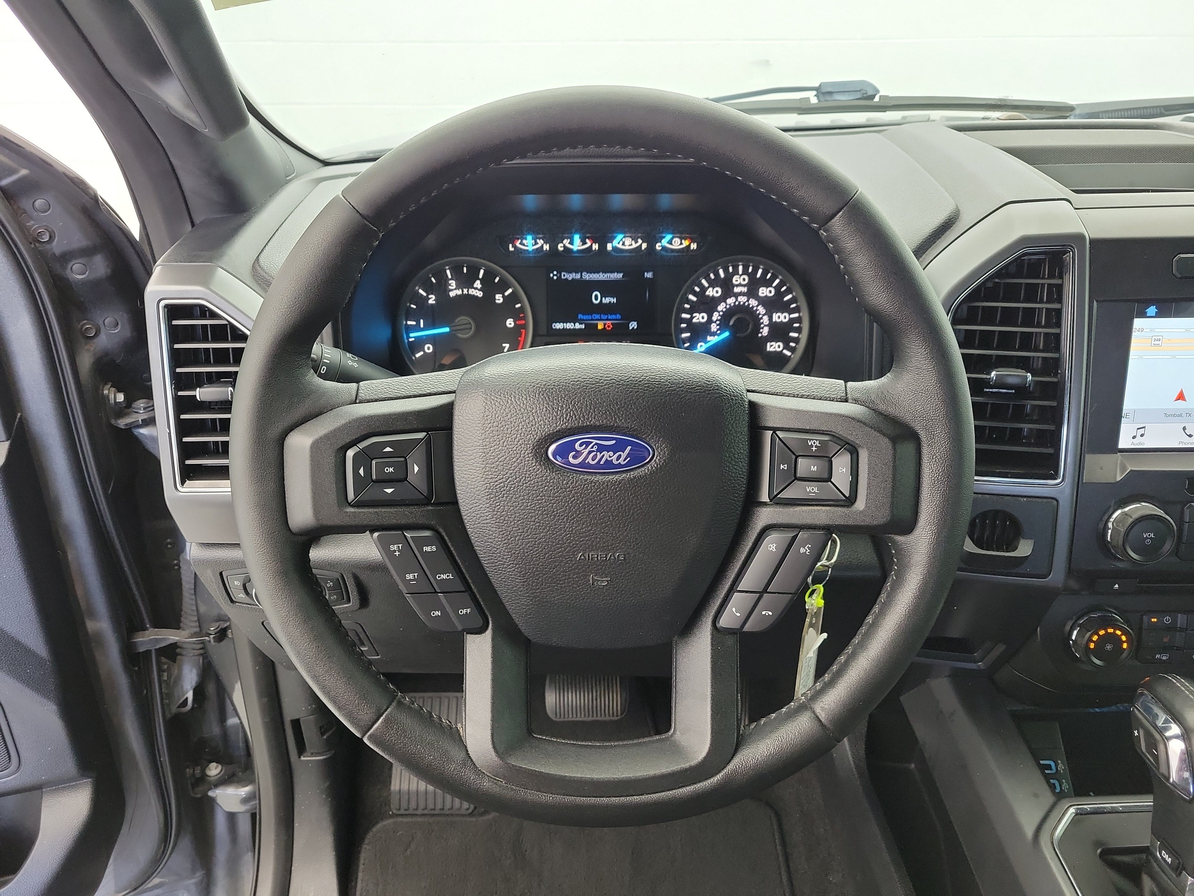 Used 2018 Magnetic Ford XLT image 22