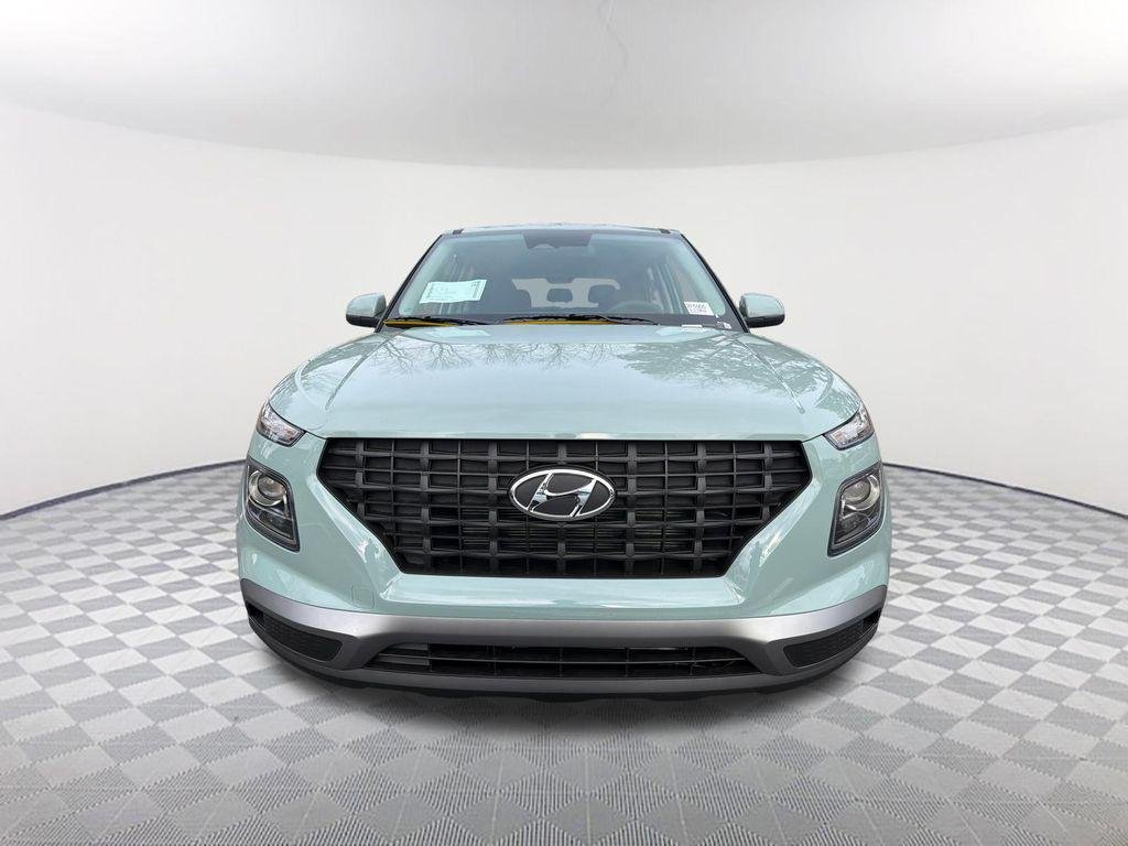 New 2026 Green Hyundai SE image 2