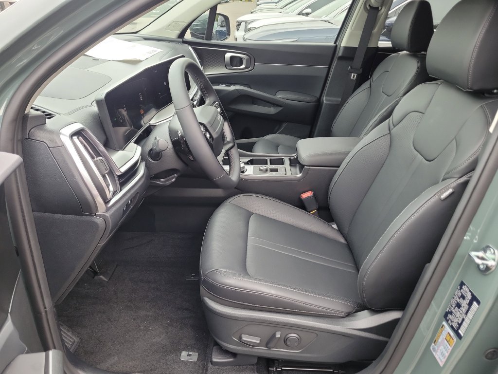 New 2026 Cityscape Green Kia EX image 23