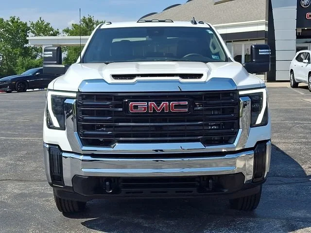 New 2026 Summit White GMC Pro image 7