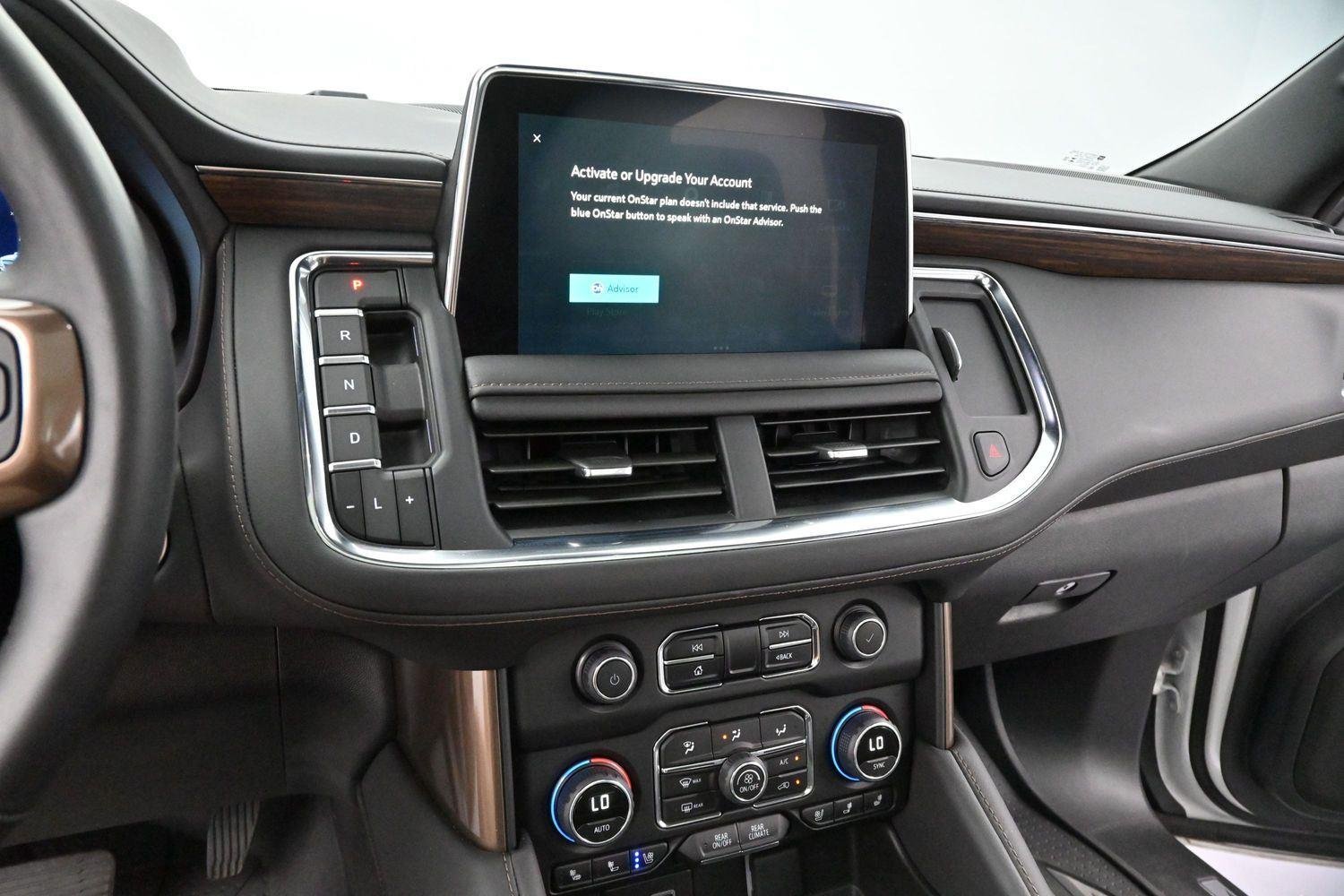 Used 2024 Iridescent Pearl Tricoat Chevrolet High Country image 18