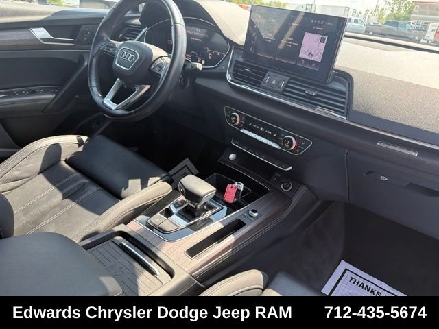 Used 2021 White Audi 45 Prestige image 32