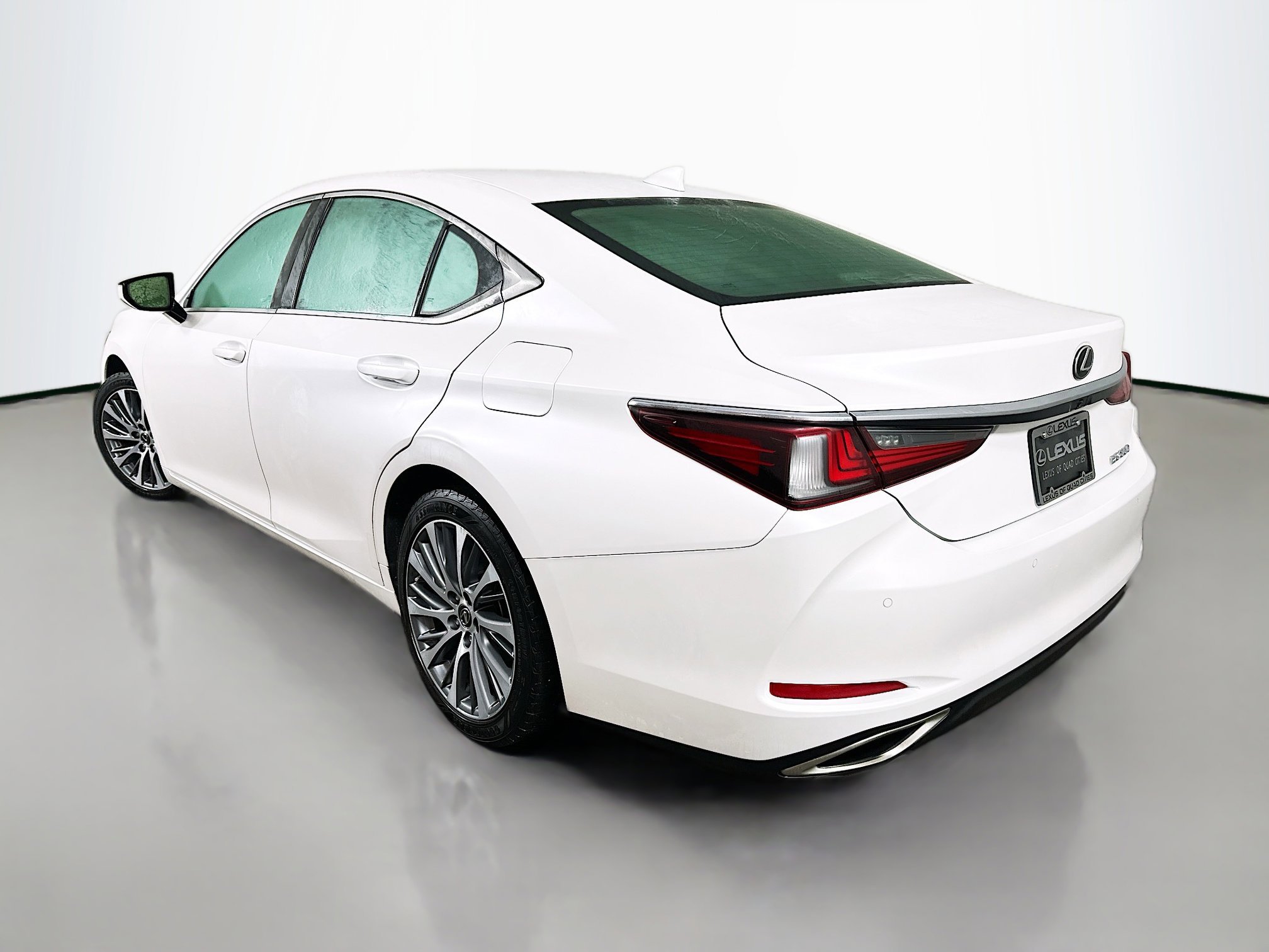 2019 Lexus ES 350 - Photo 6