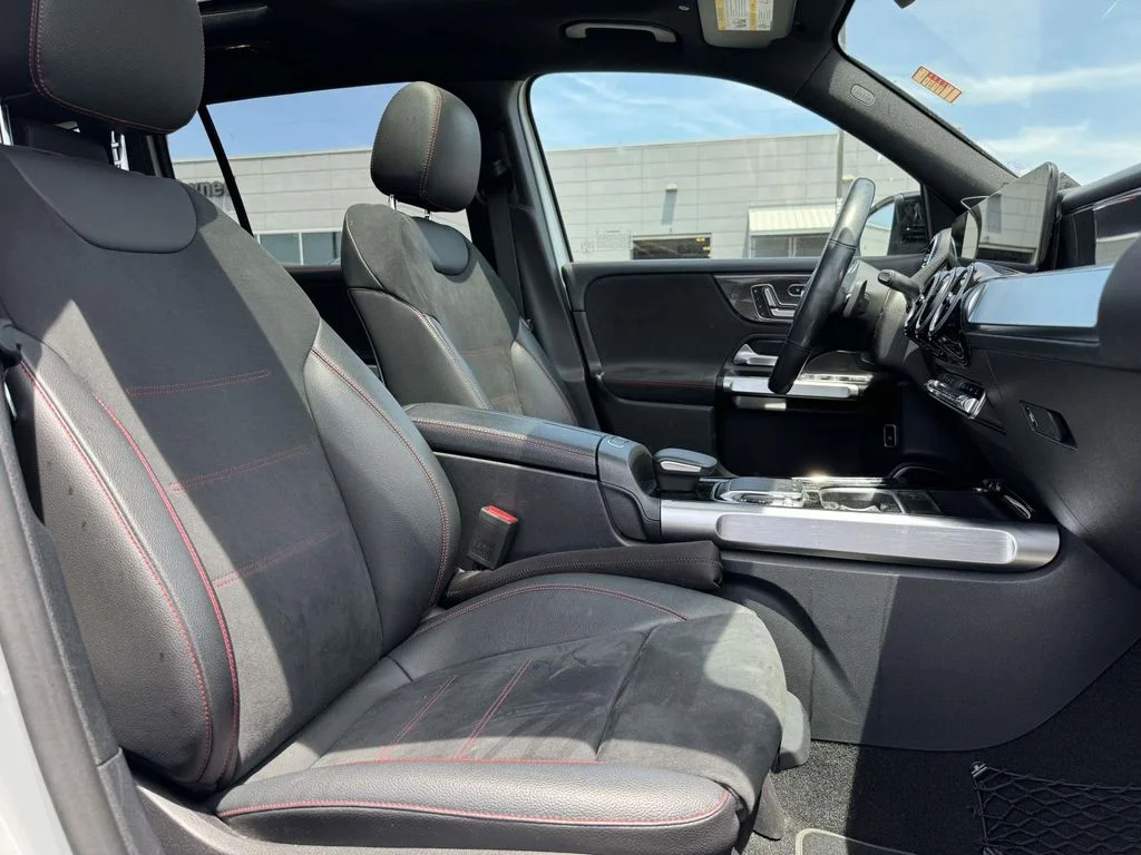 Used 2020 Gray Mercedes-Benz GLB 250 image 14
