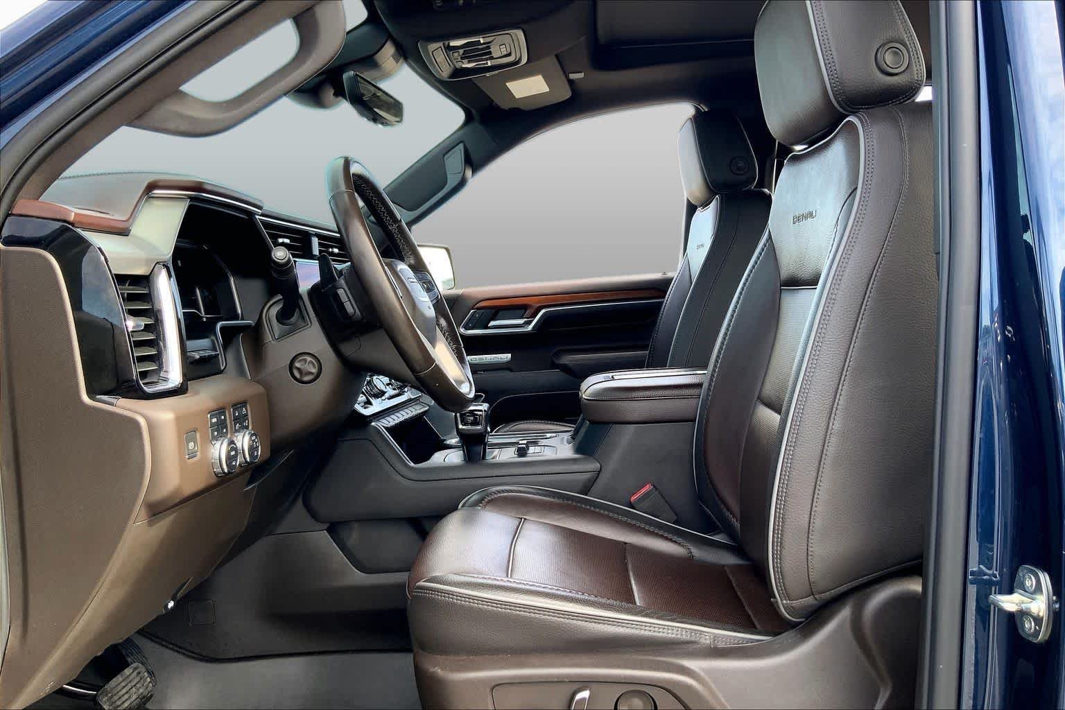 Used 2022 Pacific Blue Metallic GMC Denali image 8