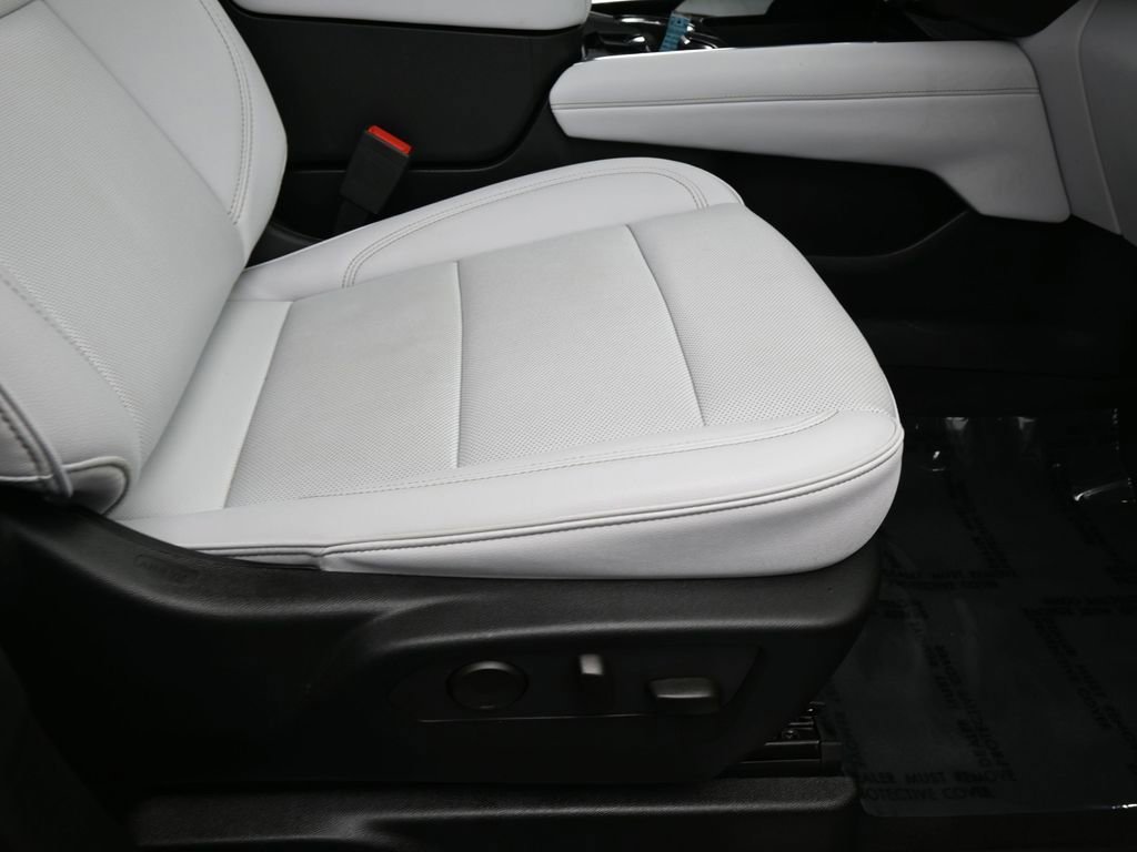 2025 Chevrolet Suburban Premier - Photo 48