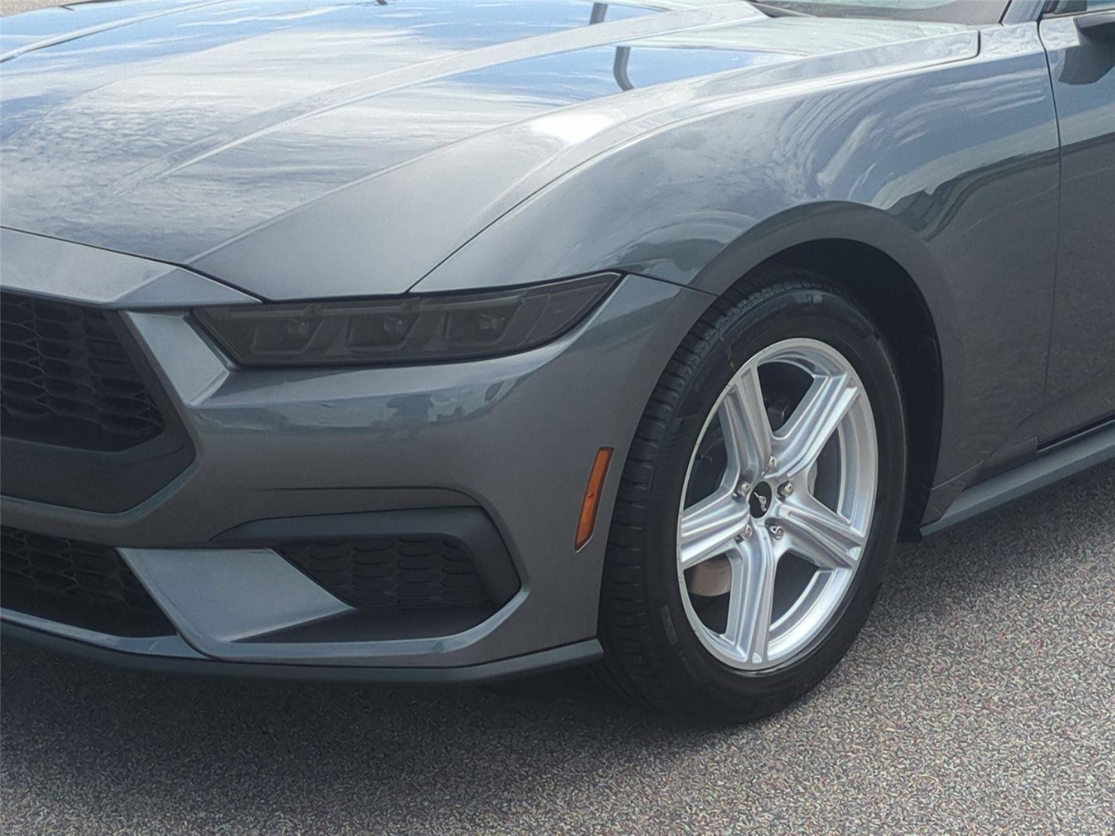 New 2026 Carbonized Gray Metallic Ford EcoBoost® Fastback image 9