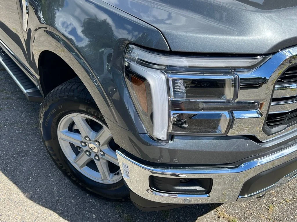 New 2026 Carbonized Gray Metallic Ford Lariat® image 2