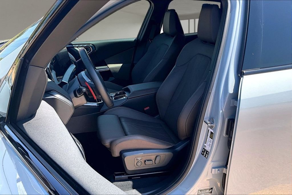2025 BMW X3 M50 - Photo 25