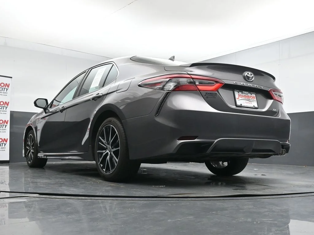 2022 Toyota Camry SE - Photo 35