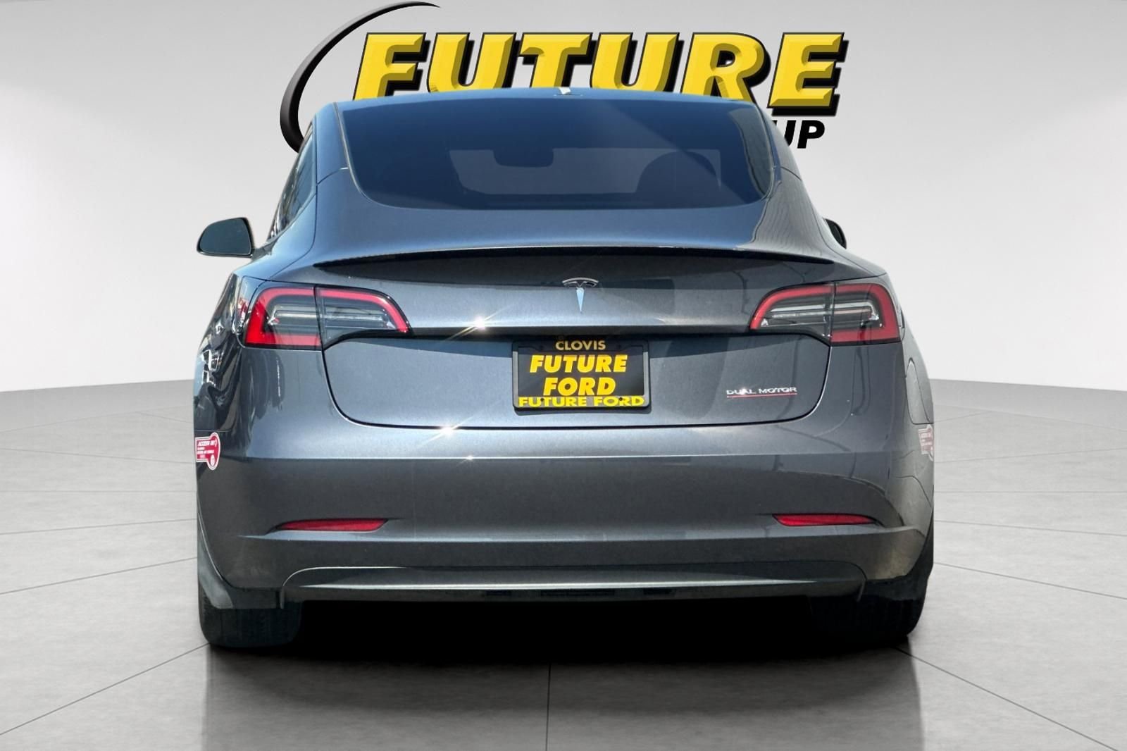 Used 2023  Tesla Performance image 4